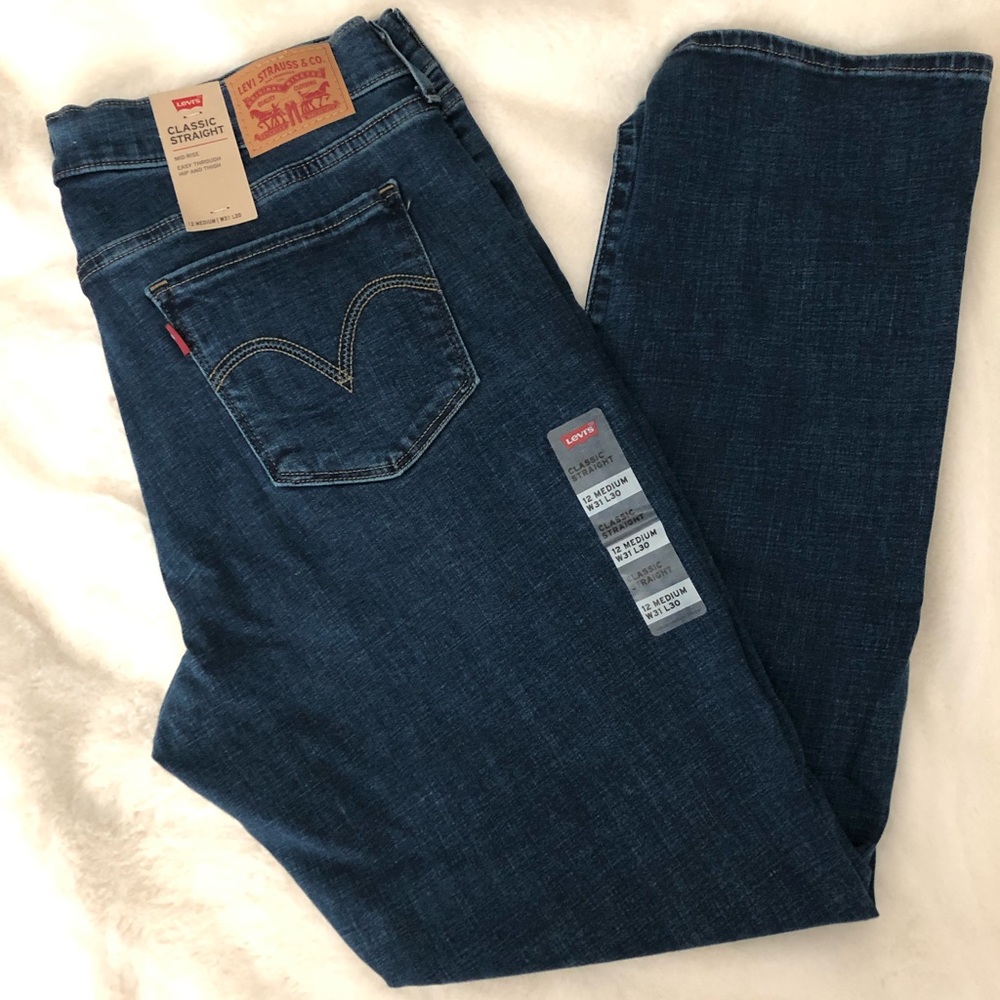 Levi’s Classic Straight Mid Rise Size 12 - W31 L30